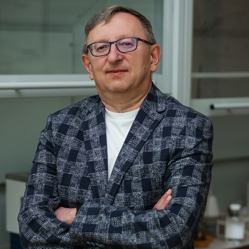 Роман Лесик